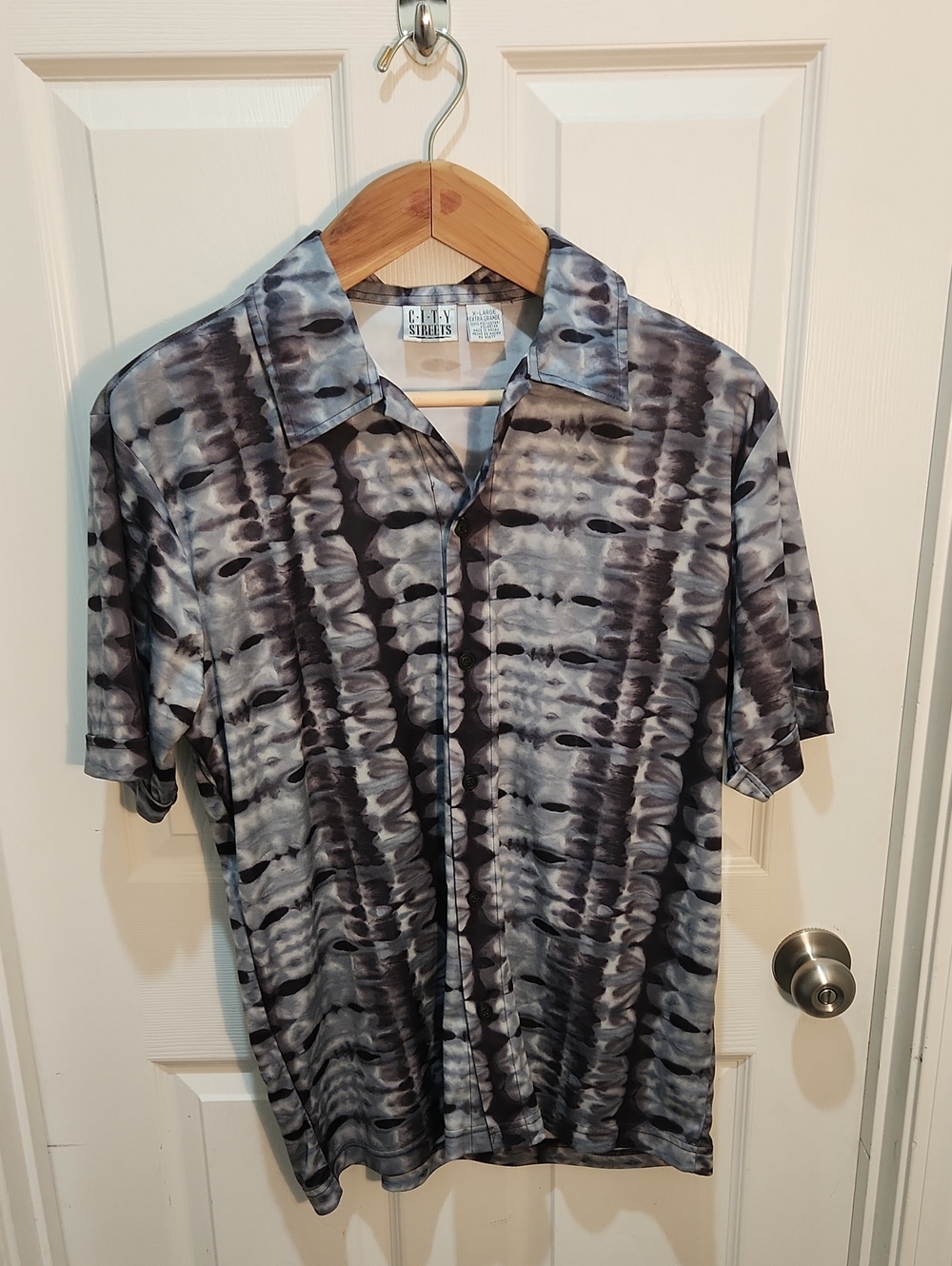 City Streets Men's Short-Sleeve Button Shirt - Black & Gray Tie-Dye